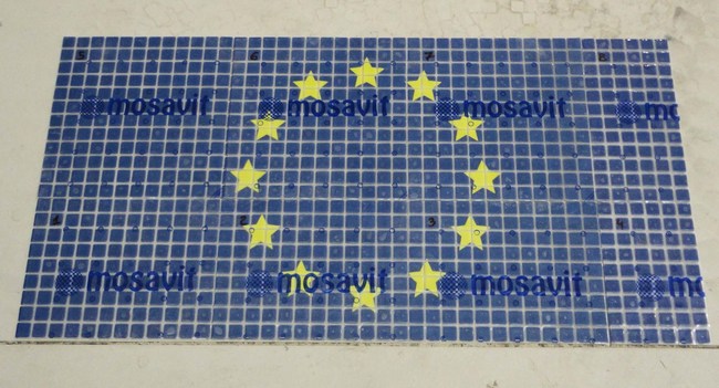 HD glass mosaic tiles Europe