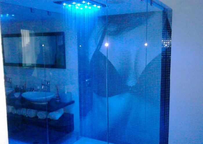 Glass mosaic hd bathroom03_7