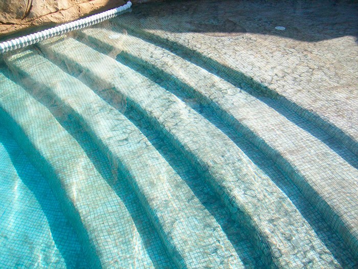 Glass mosaic hd pools01_01