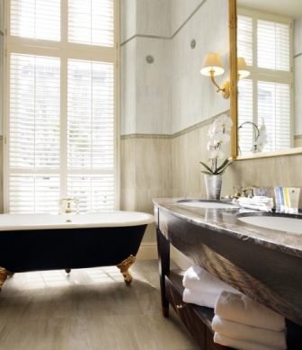 Bathroom tiles Ceramicas Aparici Wind Ivory