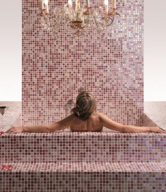 Glass mosaic tiles Acquaris Carmin