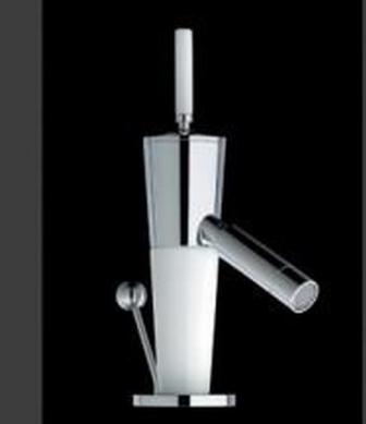 Kone basin mixer w pop up waste